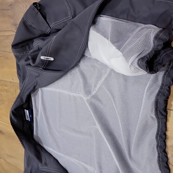 Umbro Windbreaker, Grey, Removable Sleeves - Picture 3 of 4